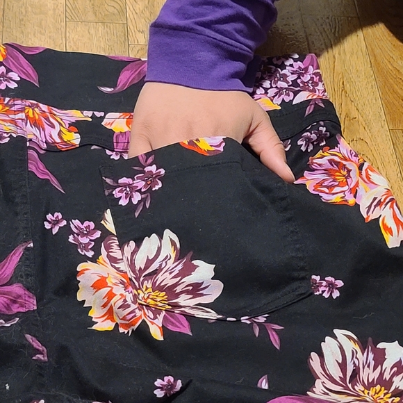 Plus Size Floral Jegging (A5) - Picture 5 of 8